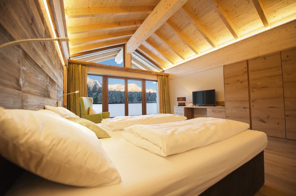 ホテル Franzlhof ゼル 部屋 写真
