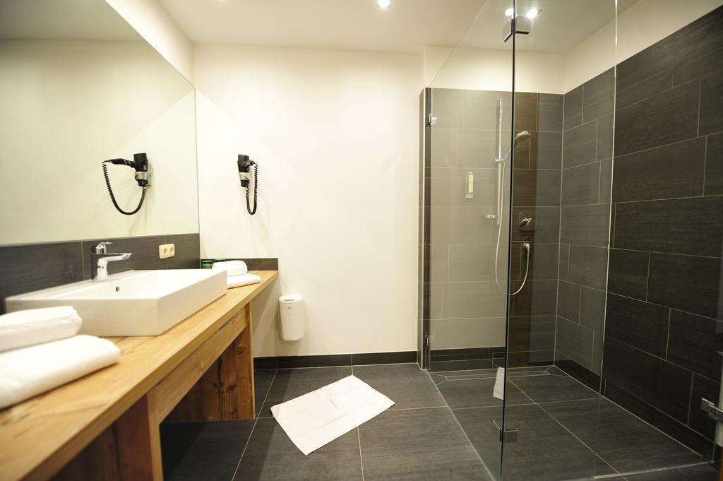 ホテル Franzlhof ゼル 部屋 写真
