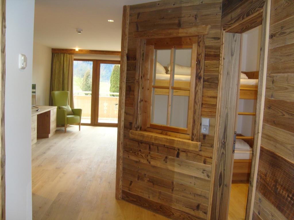 ホテル Franzlhof ゼル 部屋 写真